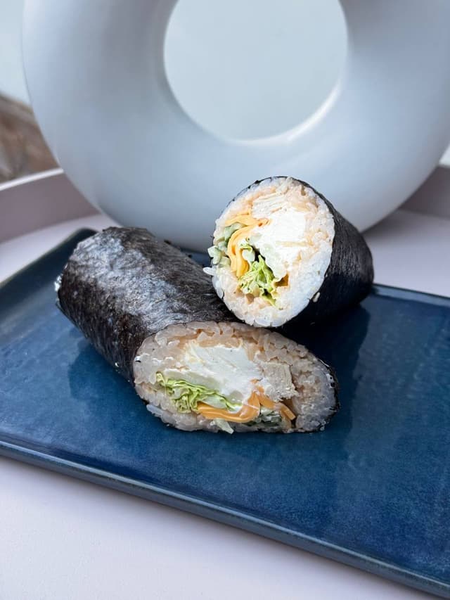 Hand roll з куркою