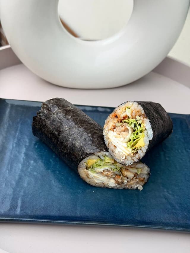 Hand roll з вугрем